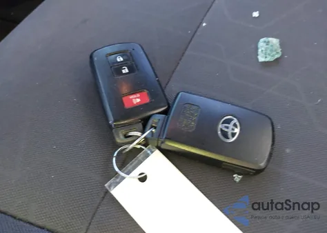 2017 Toyota Tacoma Trd Off Road из США, поврежденный, VIN 5TFCZ5AN9HX068763